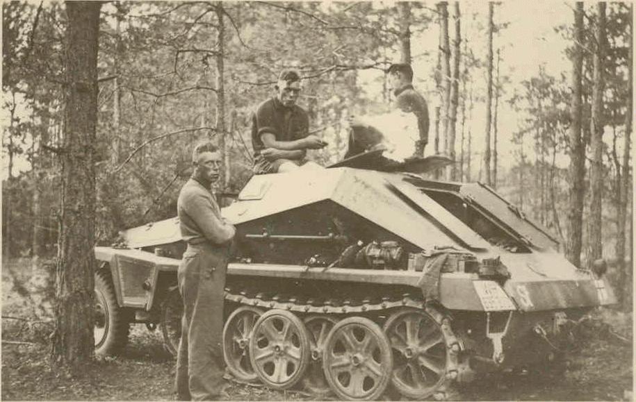carrier) SdKfz 253