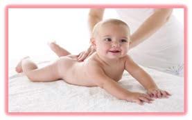 BABYMASSAGE BABYMASSAGE Für Babys von 4 Wochen bis 6 Monate Berührt, gestreichelt und massiert zu werden, das ist Nahrung für das Kind, Nahrung, die Liebe ist (F.Leboyer).