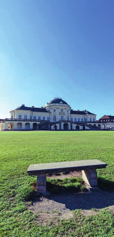 Jagd- und Lustschloss in imposanter Aussichtslage SCHLOSS SOLITUDE BEI STUTTGART Schloss Solitude gilt als die anspruchsvollste und auch persönlichste Schöpfung von Herzog Carl Eugen von Württemberg.