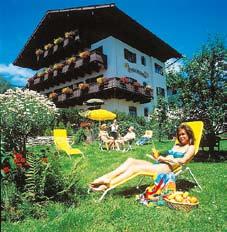 mobil Hotel-Garni Pension Hubertus Salzburg 5700 Zell am See Telefon: +43 (0) 6542 / 724 27 3sterne@hubertus-pension.
