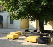 Abgeschieden vom Treiben im Schlosspark findet man im Orangeriegarten Entspannung mit mediterranem Flair.