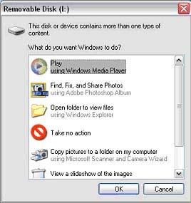 7. Übertragen von Bildern auf Ihren Computer Für Nutzer von Windows 98/ME: Beim Verbinden des Scanners mit dem Computer per USB-Kabel erscheint "USB-Massenspeicher" auf dem Bildschirm.