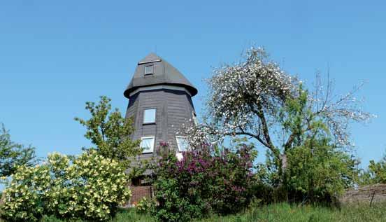 Eine abwechslungsreiche Geschichte hat auch die Glinder Kupfermühle erlebt: Als Wassermühle 1648 am Oberlauf der Glinder Au erbaut, diente sie zunächst als Walkmühle zur Lederbearbeitung und als