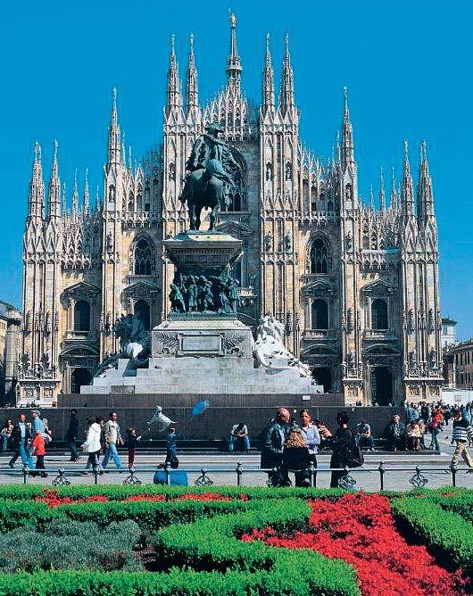 DEN HERBST NOCH EINMAL GENIESSEN Shopping in Mailand Zusammen mit Paris ist Mailand eine der Mode-Hauptstädte der Welt.