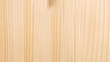 ESPE Die Espe gehört zur Gattung der Pappeln und liefert ein sehr helles und fast astfreies, gelbliches oder rosagelbliches Holz.