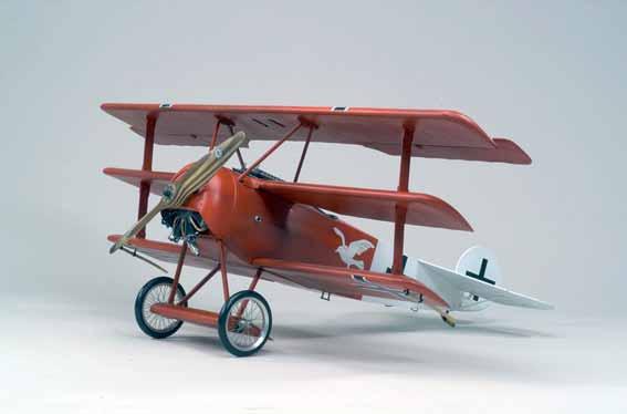 R/C Modelle ARF AZM Fokker DR.I 1/4 KIT Manfred von Richthofen hat dieses Flugzeug mit seinem roten Fokker DR I Dreidecker zu einem der berühmtesten Kampfflugzeuge des ersten Weltkriegs gemacht.