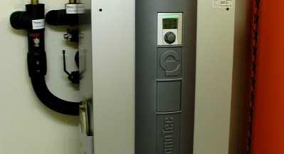Kolben-Kompressor und Erdwärmesonden (EWS) Wärmepumpe mit Scroll-Kompressor und