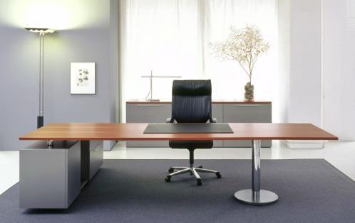 Dinamica Sitz-Stehtisch dinamica, elektrisch verstellbar, für mehr Bewegung und Wohlbefinden am Arbeitsplatz.