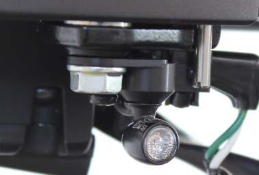 Loch-Durchmesser zur Montage: 6 mm Blinker & Halter: