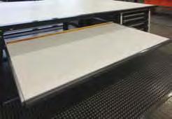 Einbauhöhe Ab Werkbanklängen von 1750 mm wird der Schubladenauszug zusätzlich durch einen Unterzug verstärkt. Bei Bedarf können auch mehrere Auszüge eingebaut werden.