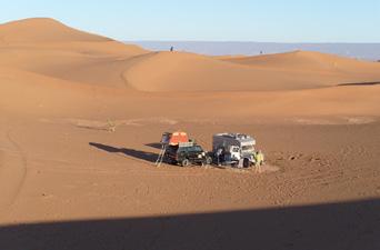 Wir werden in der Wüste auch zwei Mal ein Camp einrichten.