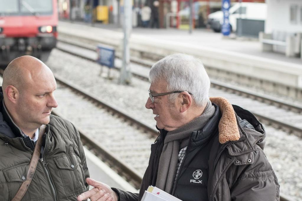 Luca Steinmann (links) mit Marcel Sonderegger. Aus den Augen der Kunden betrachtet Einen Effort im Umgang mit Reklamationen hat auch SBB Cargo geleistet.