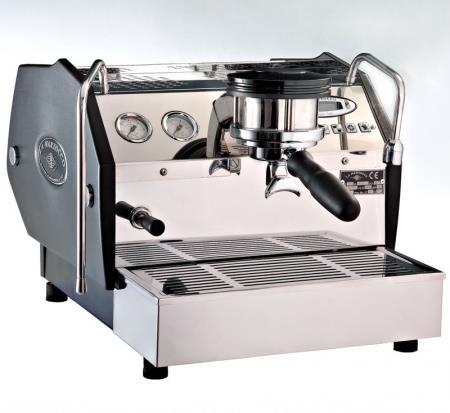 LA MARZOCCO La Marzocco GS3 Version 2017 Dual-Boiler-System Getrennte Boiler optimieren das Espresso- Brühen und die Dampfproduktion.