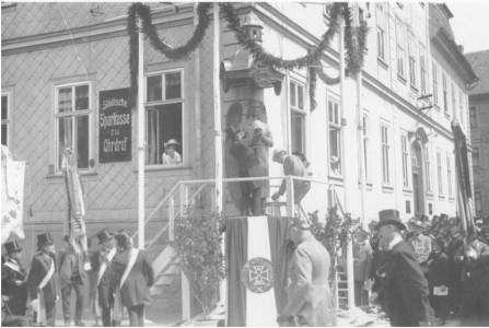 html; Vorbericht in der Kölnischen Zeitung vom 4.9.1915 OFFENBACH am Main: Eisernes Kreuz, genagelt von der 2. Ersatzkompanie des 1.