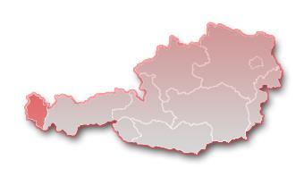 12 WIRTSCHAFTSLAGE VORARLBERG UND ÖSTERREICH Österreich Bevölkerung: 8.700.471 Fläche: 83.879 km² Bundeshauptstadt: Wien Bundesländer: 9 Vorarlberg Bevölkerung: 384.147 Fläche: 2.