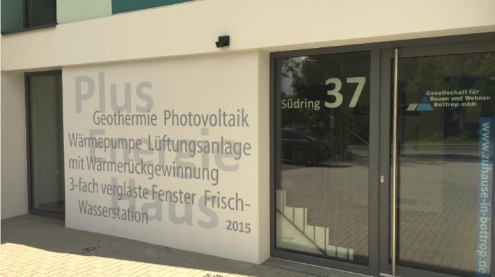 Das erste öffentlich geförderte Plusenergiehaus am Südring 37 Allgemeine Daten Bauart Neubau Baujahr 2015 Wohnfläche 433,08 qm