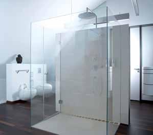 Rahmenlose oder teilgerahmte Duschkabinen, auf Wunsch bedruckt, und sogar Duschtrennwände ohne Scharniere sind möglich.