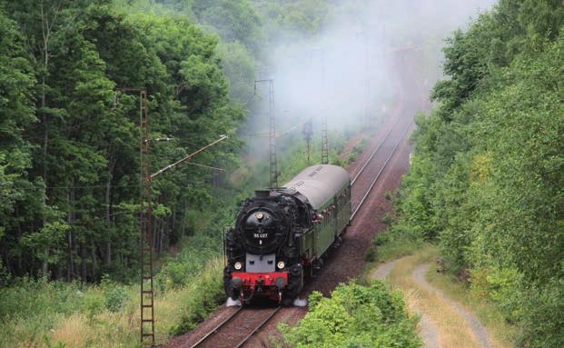 Eisenbahntradition Bergkönigin und Wipperliese Zwischen Blankenburg und Rübeland im Harz fährt seit 2010 wieder mehrmals im Jahr die Bergkönigin, die historische Dampflok der Rübelandbahn.