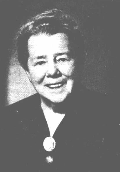 Christine Auguste Maria Hirzel 1881-1969 langjährige Präsidentin des Zürcher Frauenvereins aus 3 Betrieben, die sie bei Beginn ihrer Tätigkeit antrat