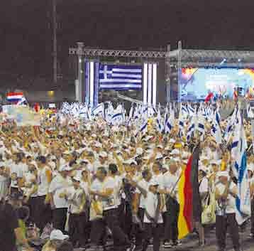 In diesem Sommer reiste unser Dachverband, Makkabi Deutschland, mit fast 180 Sportler und Betreuer zu diesem Ereignis, welcher alle vier Jahre in Israel ausgetragen wird.