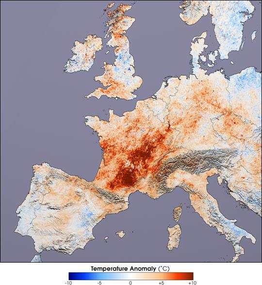 The 2003 summer heat wave in Europe MODIS data 30% reduction in gross primary production of terrestrial ecosystems Large reductions in agricultural production (13 billion ) Many very large wildfires