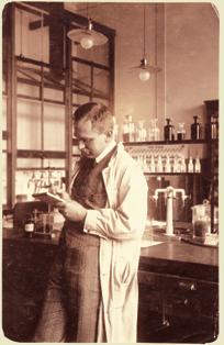 Das Otto Hahn Zentrum in Frankfurt am Main Otto Hahn gehört zu den bedeutendsten aus Frankfurt stammende Naturwissenschaftlern. Sein Geburtstag jährte sich in diesem Jahr zum 125.Mal.