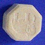 4-11) Der Inhaltstoff war bei jeder Tablette MDMA mit einem Gehalt von 29,85 33,59 % oder 70,95 80,55 mg.