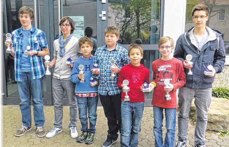 10 PrimA Spaichingen Aus den Vereinen Schachring stellt drei Gesamtsieger Für 111 Kinder und Jugendliche das ist Teilnehmerrekord der vergangenen Jahre war der Jugendschachtag in Frommern ein