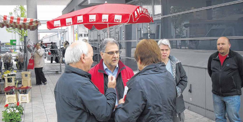 Außer Informationen zur aktuellen Kommunalpolitik durch die Ortsvereinsmitglieder konnten die Spaichinger Bürger auch ausführliche Gespräche mit dem anwesenden SPD-Bundestagskandidaten Ergun Can, der