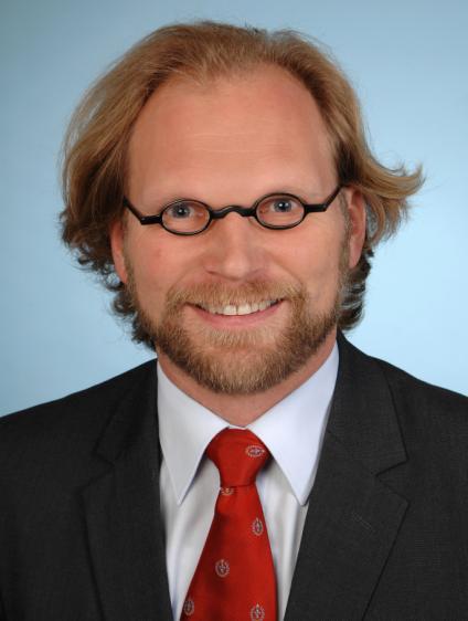 OStR Marcus Spangehl, Lehrer am Melanchthon-Gymnasium Nürnberg Marcus Spangehl unterrichtet Deutsch und Geschichte und ist Seminarlehrer für Pädagogische Psychologie.