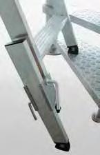 Nur für Leitern mit Querrohrbreite 1100 mm. Holmverlängerung Damit Sie auch auf unebenem Boden sicher stehen.
