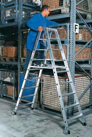 Aluminium-Stehleiter beidseitig begehbar mit Rollen 80 mm tiefe, geriffelte Stufen mit dauerhafter Stufen- Holmverbindung, rutschsichere nivello -Leiterschuhe.