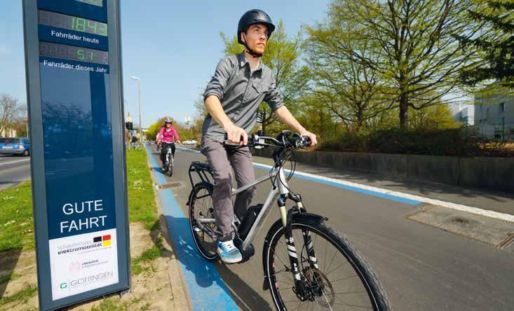 Radschnellwege in Niedersachsen E-Bikes und Pedelecs haben das Pendeln mit dem Rad attraktiver gemacht. Das stellt neue Herausforderungen an die Infrastruktur.