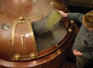 Zum Bedauern der Runde kam in den vergangenen Jahren vermehrt der sogenannte Brauerei-Zoigl auf den Markt, der nichts mit der Ursprünglichkeit ihres Bieres zu tun hat.