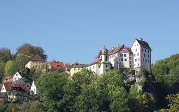 EGLOFFSTEIN - OBERTRUBACH Genießen Sie die herrliche Aussicht von der tausendjährigen Burg Egloffstein oder von den Burgruinen Bärnfels und Wolfsberg und erkunden Sie das felsenreiche Tal, das Sie