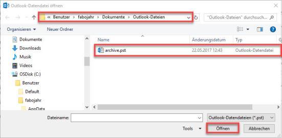 eingebunden werden. Öffnen Sie im Menü Datei die Seite Öffnen und Exportieren. Wählen Sie Outlook-Datendatei öffnen.