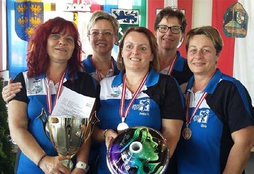 Veit im Mühlkreis mit Doris und Herta Gahleitner, Marion und Monika Limberger und Simona Rehberger siegten vor den Damen des ESV Weierfing