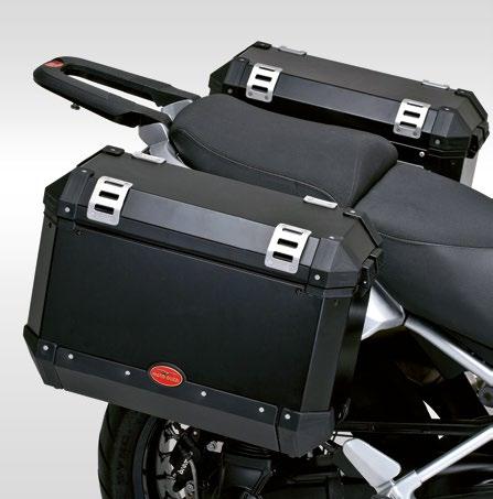 1200 XXXXXXX 8V / 1200 8V ABS ALUMINIUM KOFFERSATZ Stabile Aluminium-Koffer mit einer schwarz lackierten Oberfläche,
