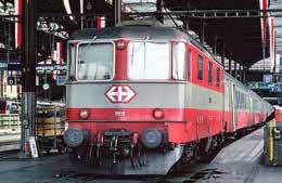 Mit Inbetriebnahme der Ae 6/6 am Gotthard war eine schnelle und leistungsfähige Lok für Schnellzüge verfügbar. Allerdings wurden die Gleise durch die zwei dreiachsigen Drehgestelle sehr beansprucht.