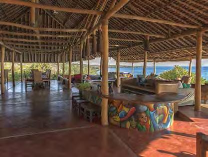 Nuarro Lodge: Nachhaltiger und verantwortungsvoller Tourismus in Mosambik Nuarro Lodge An den Stränden des warmen und azurblauen indischen Ozeans im Norden von Mosambik befindet sich die Nuarro