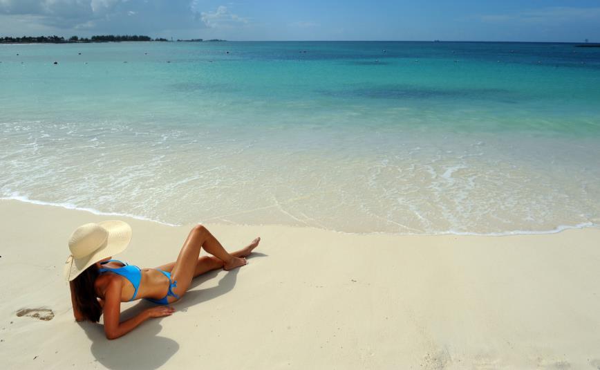 KARBIK INSEL Genießen Sie einen einmaligen karibischen Urlaub am weißem Sandstrand mit vorgelagerten faszinierenden