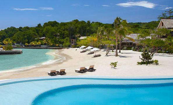 Jamaika, Oracabessa GoldenEye***** Das Golden Eye ist das ehemalige Zuhause des James Bond-Autors Ian Fleming und liegt einmalig zwischen einer Lagune und dem Meer an der Nordküste von Jamaika.