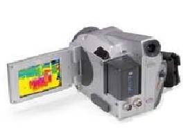 2.1 Kamera und Fotoaufnahme Kamera - Unsere Kameradaten: VarioCAM hr inspect Thermische Auflösung: 0.