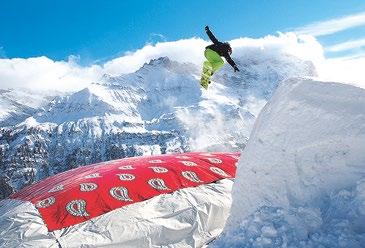 GLKB BigAirBag Der BigAirBag steht auf Ämpächli an zentraler Lage. Ein überdimensionales Luftkissen für akrobatische Sprünge. Skifahrer und Snowboarder können das Kissen gleicher massen benutzen.
