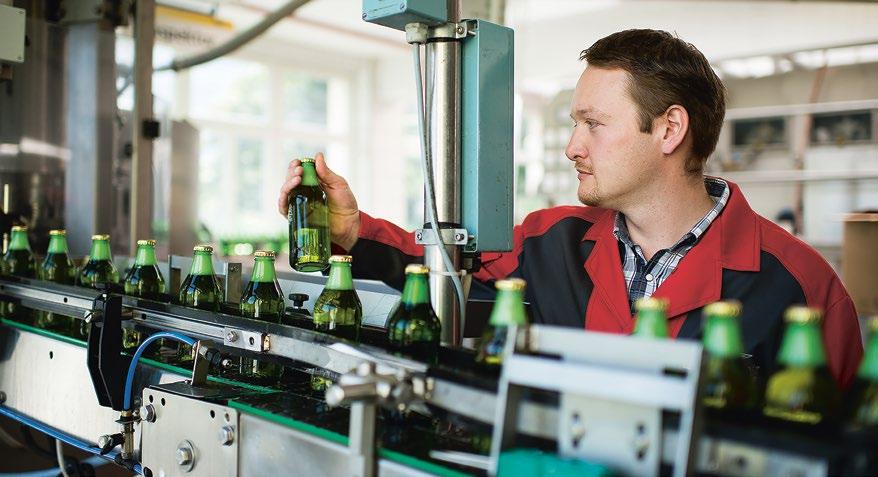 Brauerei Adler AG, Schwanden Von Montag bis Freitag werden auf Anfrage Führungen durch die Brauerei mit anschliessendem Apéro und Bier-Degustation angeboten. Max. 20 Personen pro Gruppe.