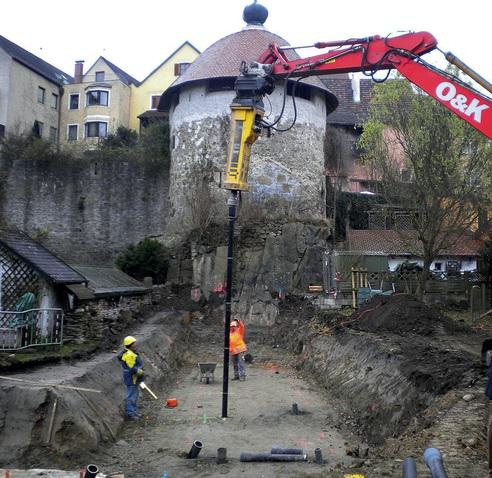 Pumpwerkes Leonhard-Kaiser-Weg DSV-Arbeiten zur Untergrundabdichtung gegen Grundwasser unter den historischen Stadtmauern Spritzbeton- und Ankerarbeiten für Bereiche, wo keine Stahlbetonmauern
