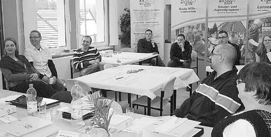 20 Neustadt in Sachsen Nr. 6/2012 Sonstiges ASB Landesjugend tagte in Neustadt Am 10. März 2012 war eine außerordentliche Landesjugendausschusssitzung der Arbeiter- Samariter-Jugend einberufen.