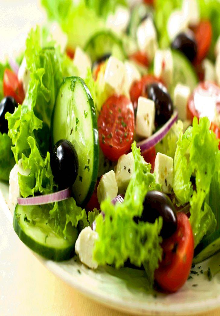 Salate Wenn nicht anders vermerkt, servieren wir unsere Salate mit einem hausgemachten Dressing oder Essig & Öl.