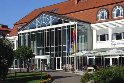 Der Ortskern bietet zahlreiche barrierefreie Sehenswürdigkeiten wie das Kurhaus, die 290 m lange Seebrücke und viele Cafés und Restaurants.