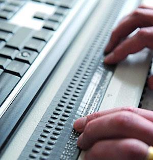 Braille-Modul mit einem Keyboard Barrierefreie Anwendungen WAI-ARIA - (Web Accessibility Initiative - Accessible Rich Internet Applications) ARIA ist eine Initiative zur Verbesserung von Webseiten